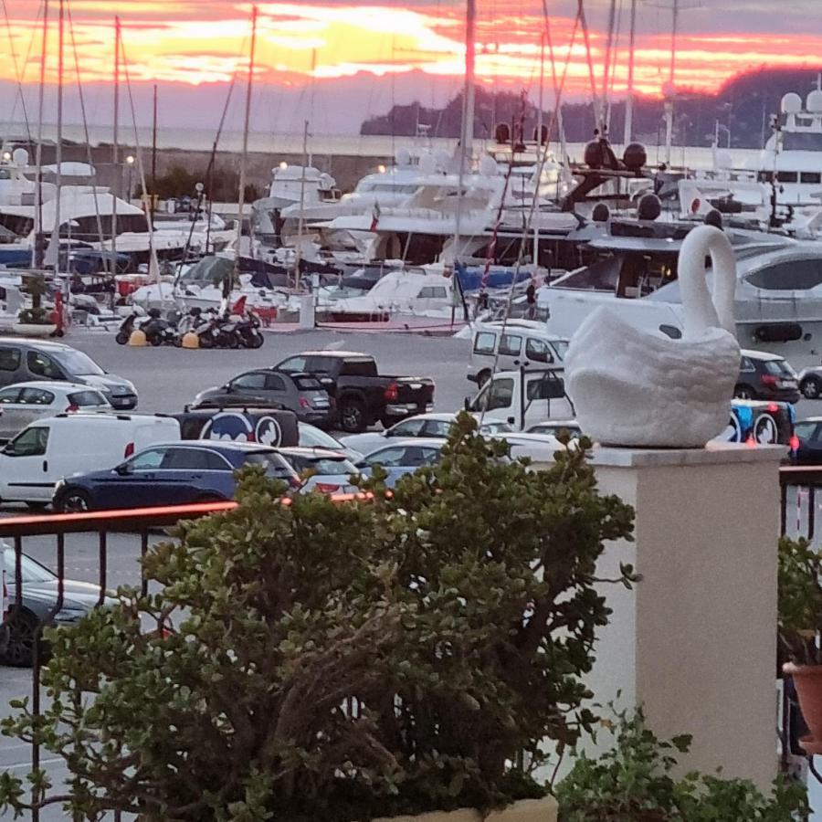 Albergo Stella Di Mare Lavagna Kültér fotó