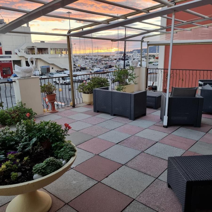 Albergo Stella Di Mare Lavagna Kültér fotó
