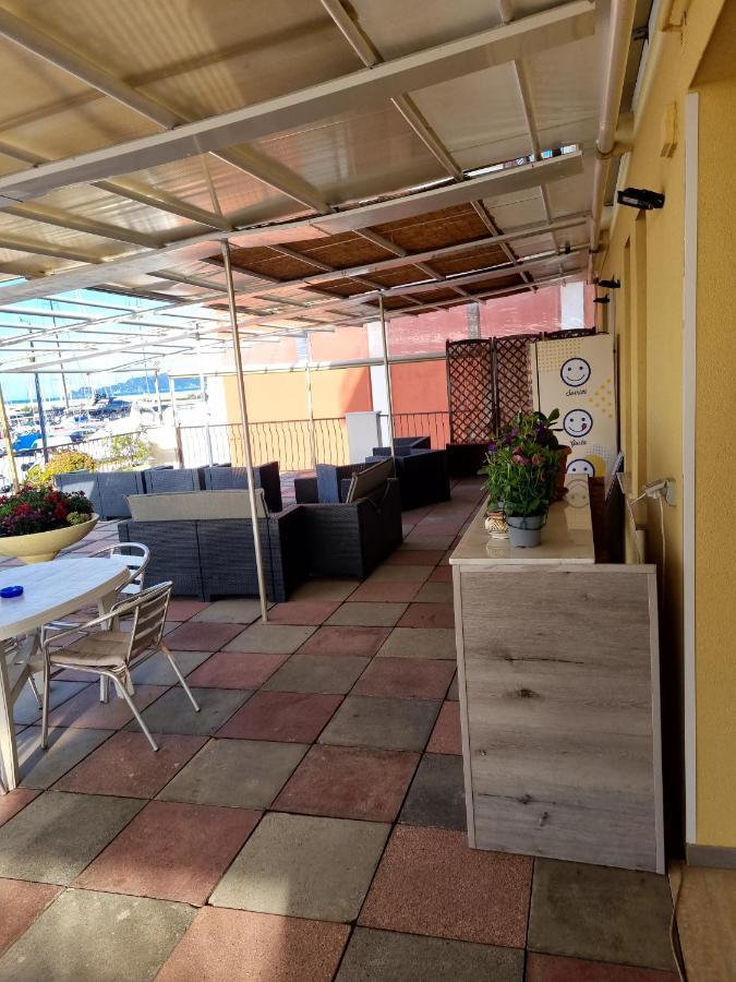 Albergo Stella Di Mare Lavagna Kültér fotó