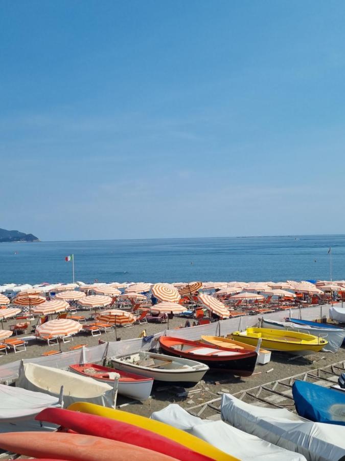 Albergo Stella Di Mare Lavagna Kültér fotó