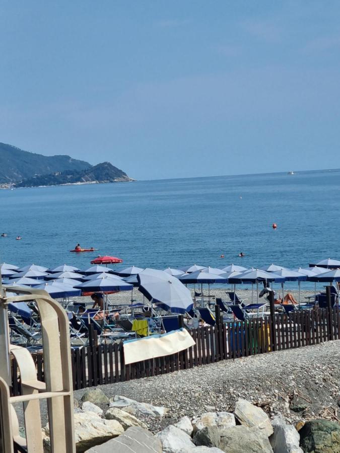 Albergo Stella Di Mare Lavagna Kültér fotó