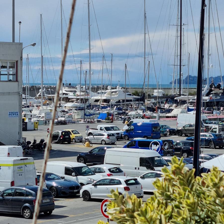 Albergo Stella Di Mare Lavagna Kültér fotó